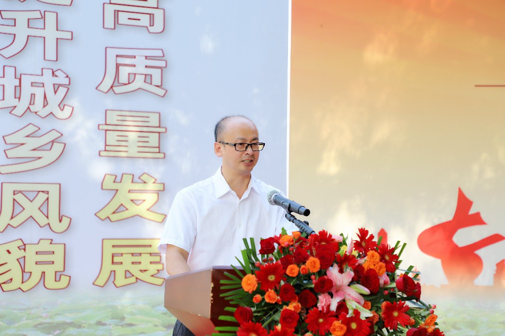 攜手央企，共繪“百千萬工程”新畫卷 | 東莞建工集團(tuán)助力橋頭鎮(zhèn)工業(yè)路房屋外立面提升樣板項目開工儀式圓滿舉行(圖4)